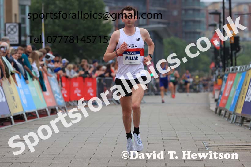 Mens 2024 UK Athletics 5k Road Champs., Newcastle/Gateshead Quayside.  Photo: David T. Hewitson/Sports for All Pics